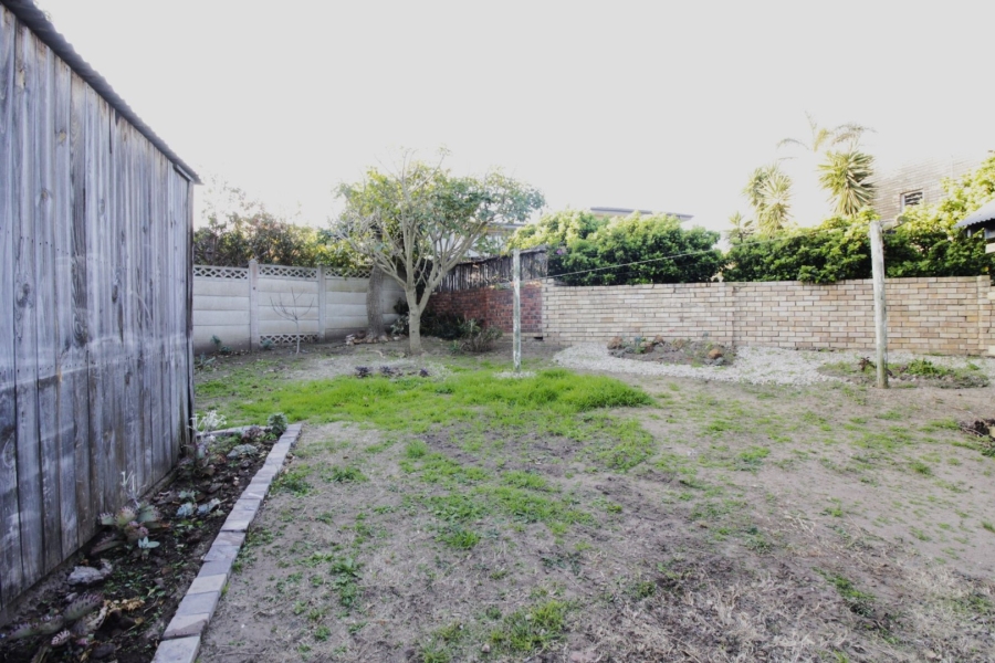 3 Bedroom Property for Sale in Wavecrest Eastern Cape